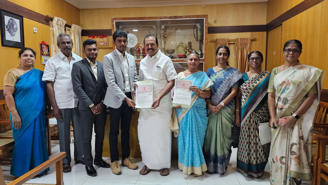 Yellowmatics training session at Vellalar College of Engineering and Technology